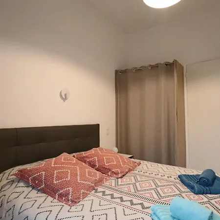 Апартаменты 3* Au Coeur Du Massif Du Sancy, Climatise, Jusqu'a 6 Personnes - Fr-1-858-38 Ла-Бурбуль