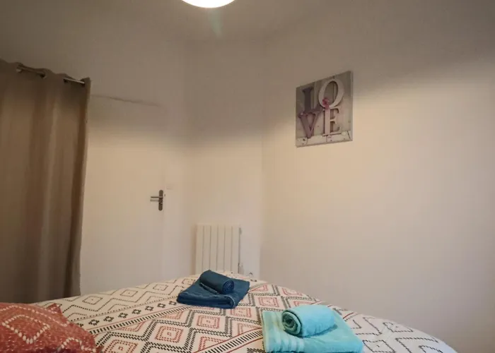 3* Au Coeur Du Massif Du Sancy, Climatise, Jusqu'a 6 Personnes - Fr-1-858-38 Appartement *